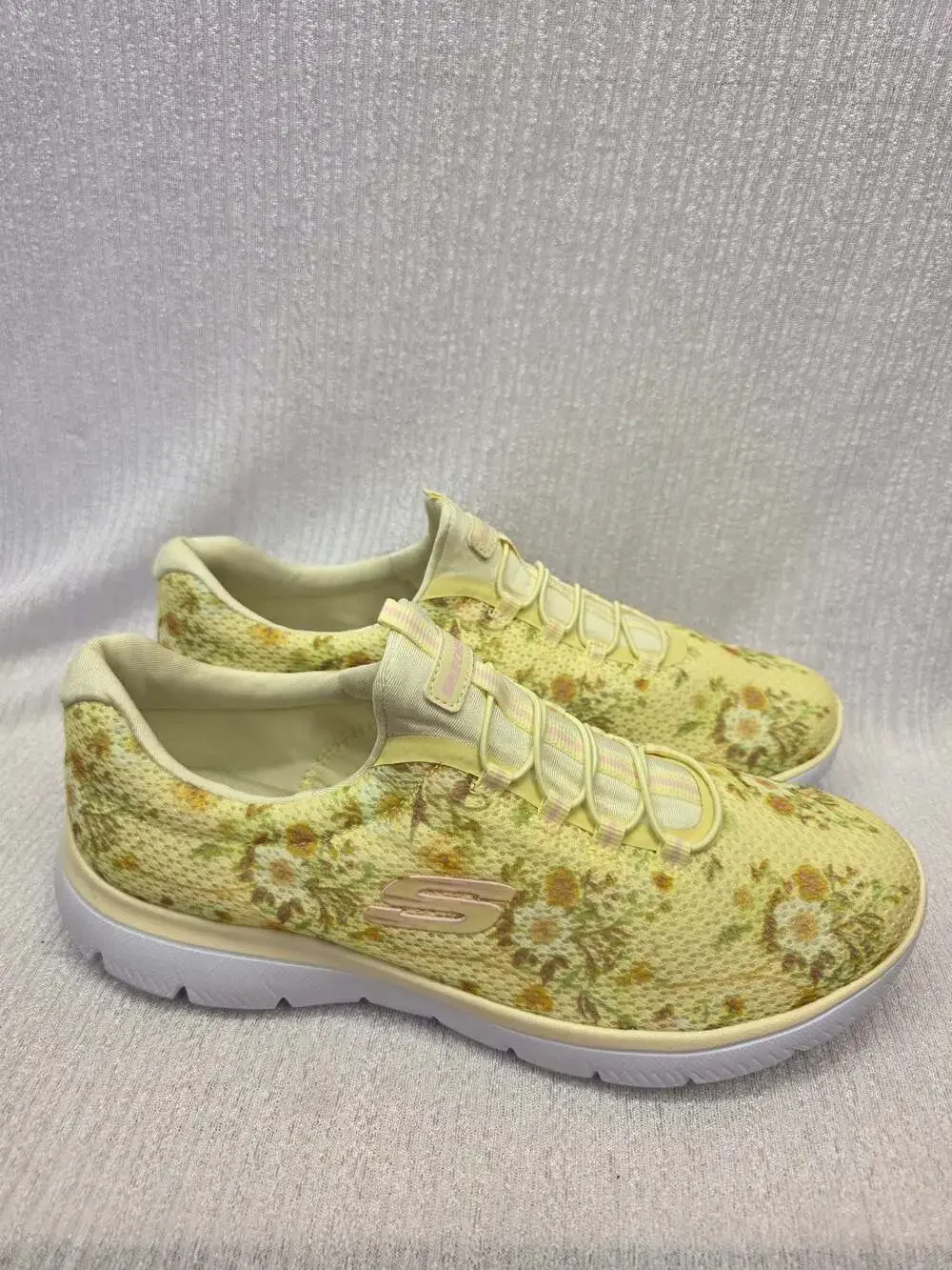 New Skechers Summits Yellow Floral Mesh Slip On Sneakers
